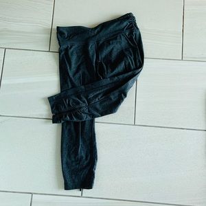 Lululemon cropped leggings dark gray